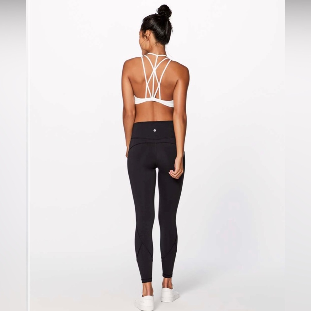 Lululemon in Movement Everlux in Black, Size 4